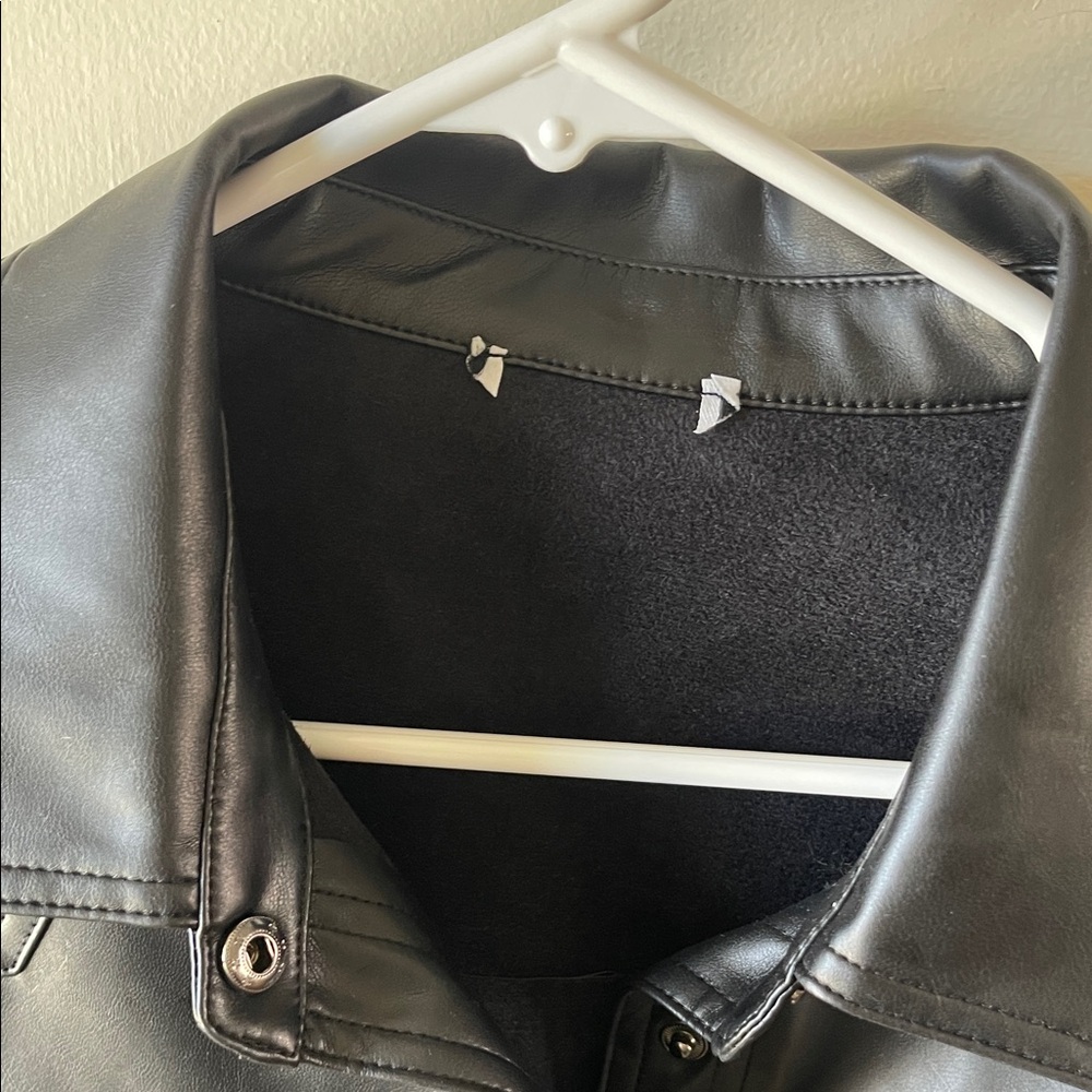 Black faux Leather Women's Jacket top - Picture 3 of 5